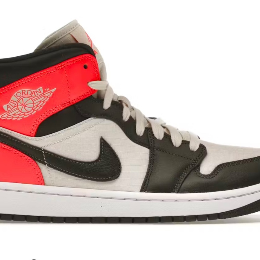 Air Jordan 1 Mid SE